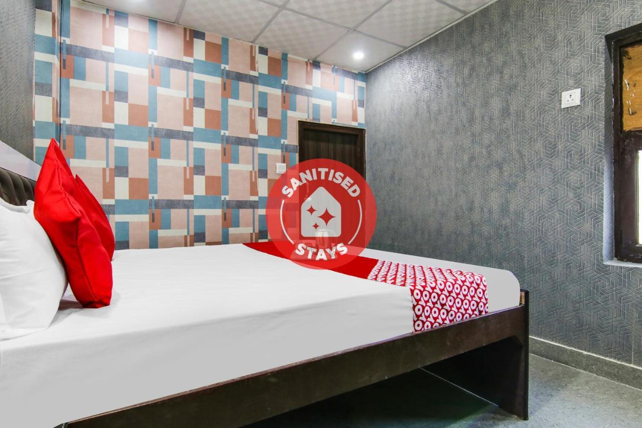 Flagship Vikal Near Gokulpuri Metro Station 3* New Delhi